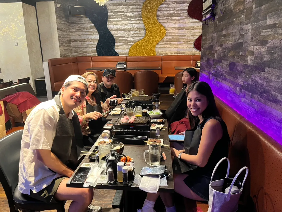 SHOGUNのテーブルに並ぶ料理